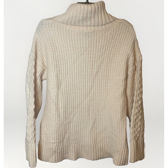 Ann Taylor blush pink chunky knit wool blend turtle neck sweater size medium - Picture 2 of 6